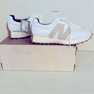 New Balance 327 golf/casual sneaker